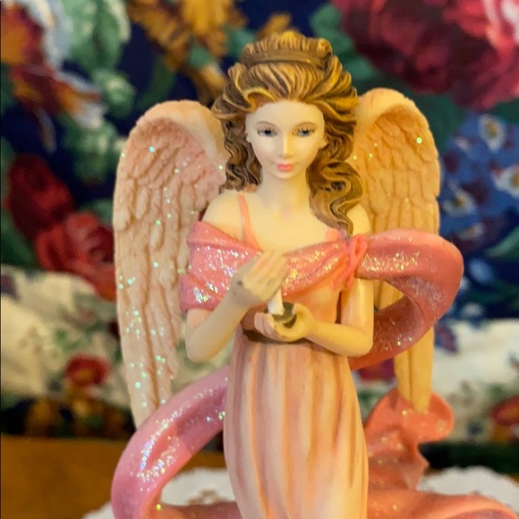 Thomas Kinkade Angel figurine - Picture 2 of 8